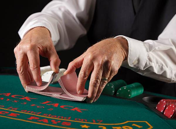 Strategic Decision-Making in Gambling: A Comprehensive Guide